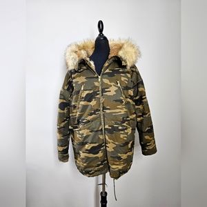 Beautiful Zara Camo fur coat